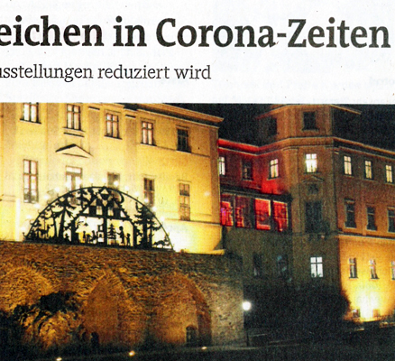Zeitungsartikel "Museum Greiz setzt mit rotem Licht Zeichen in Corona-Zeiten", OTZ 18.12.2020