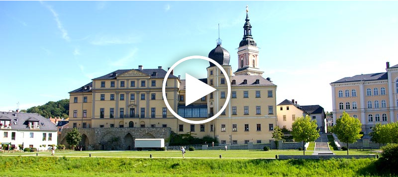 Blick auf das Untere Schloss Greiz, mit Klick auf das Bild können Videos abgespielt werden